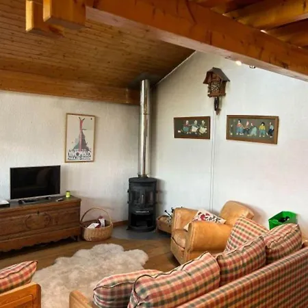 Chalet In With Mountain View *