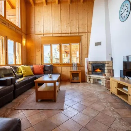 In With Mountain View Chalet