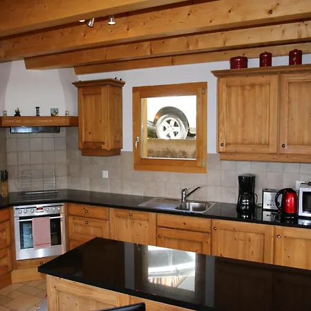 Chalet In With Mountain View Veysonnaz